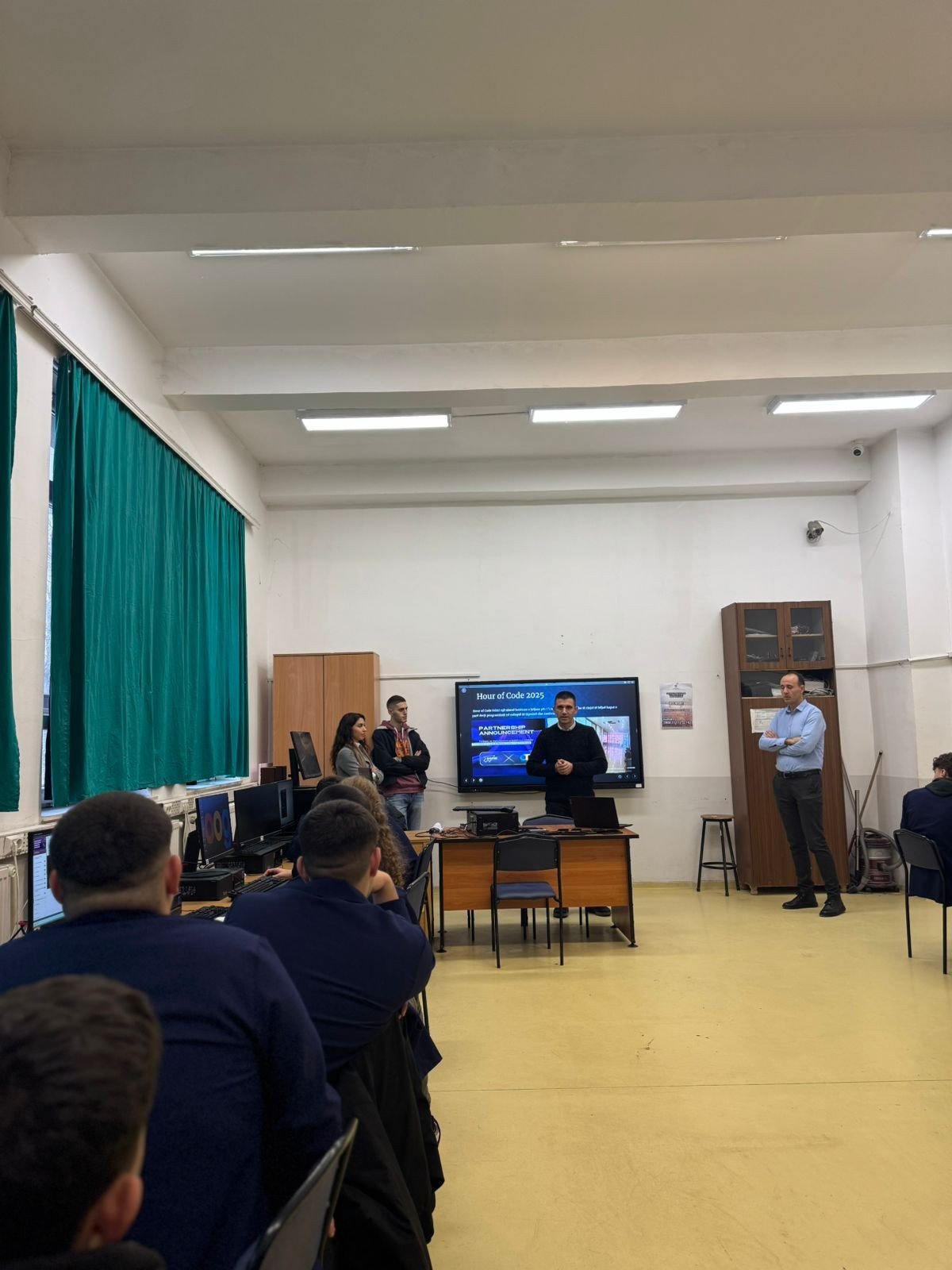 HOUR OF CODE, VIZITË NË&hellip;